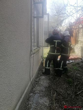 В жилом доме в Белгороде-Днестровском из-за курения в постели погиб мужчина