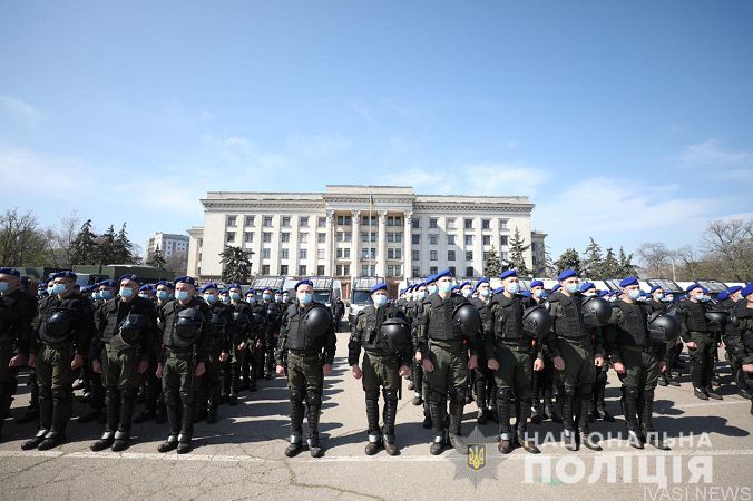 На охрану порядка в Одессе 1-2 мая заступили более 2600 правоохранителей