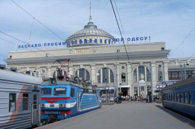 Через месяц запускают поезд из Одессы в Чернигов