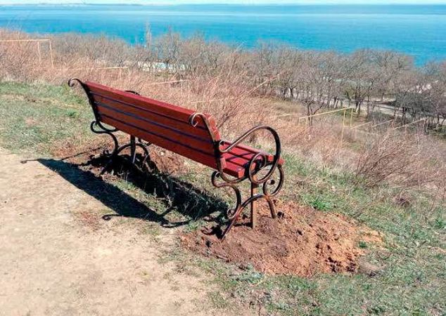 На Трассе здоровья украли скамейки, которые установили волонтеры