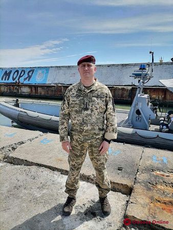 Десантирование и захват «террористов»: курсанты Военной академии отмечают День морской пехоты (фото, видео)