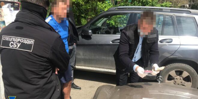 CБУ поймала на взятке директора спортшколы