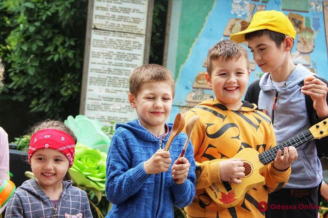 Песни о животных и не только: в Одесском зоопарке прошел праздник караоке (фото, видео)