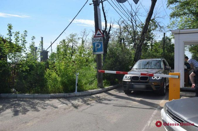 Пляжные парковки: во сколько одесситам обходится проехать к морю на авто (фото)