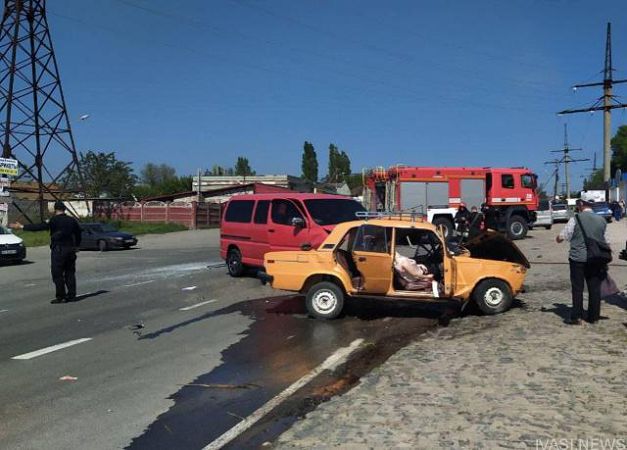 В смертельном ДТП под Одессой погибла женщина, пострадали трое детей (ФОТО)