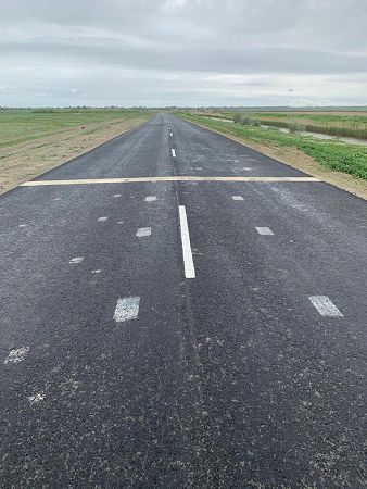 Автогонщики испортили отремонтированную дорогу Т-16-07 "Измаил-Килия-Вилково" (фотофакт)