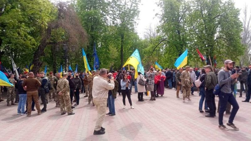 Годовщина трагедии 2 мая: в Одессе проходит марш ветеранов войны на Донбассе (фото)