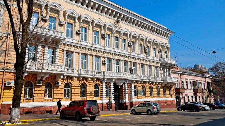 Одесская мэрия оплатит полиции ремонт