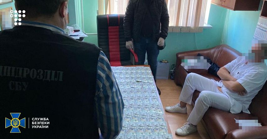 В Одеській лікарні у хворих вимагали хабарі за безоплатні операції на серці — СБУ