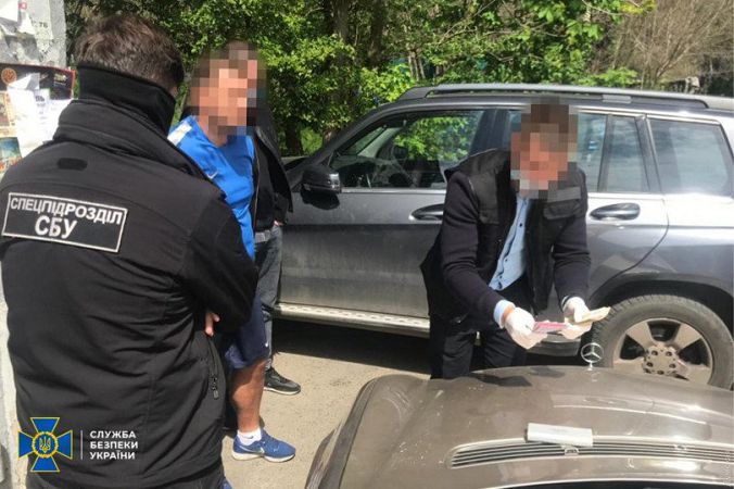 В Одессе задержали директора спортшколы за вымогательство взяток у тренеров и родителей учеников