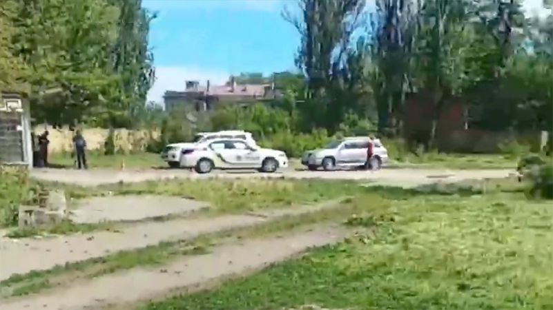 Під Одесою люди в масках розстріляли авто: є поранений – відео
