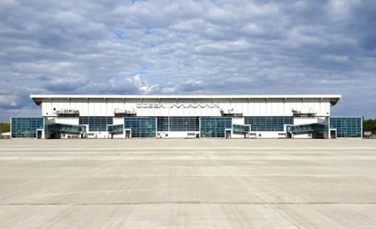 Пассажиры одесского аэропорта смогут попадать сразу из терминала в самолет