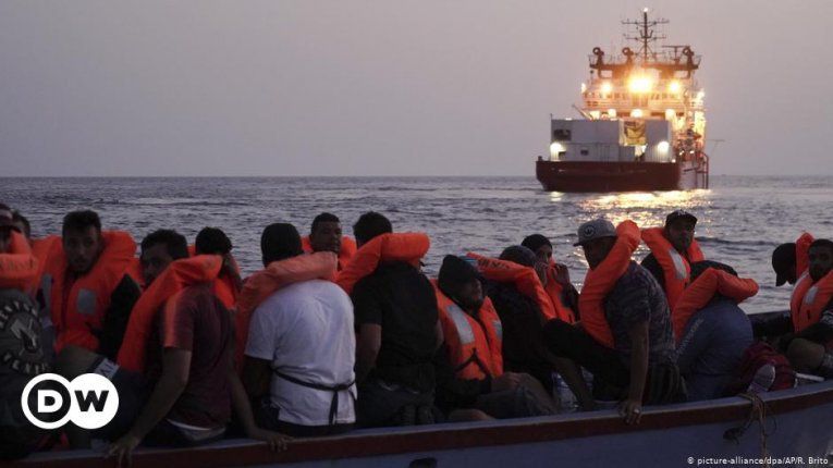 Прикордонники зловили в Чорноморському порту мігрантів, які мандрували морем у причепі