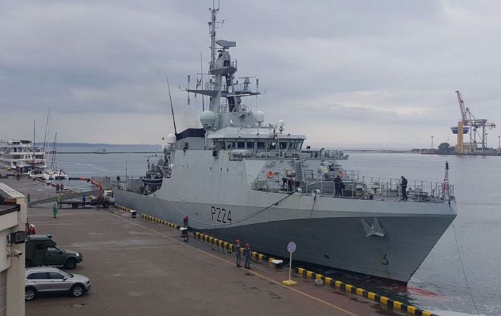 В порт Одессы зашел военный корабль Великобритании Trent