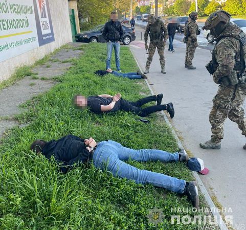 В Одессе задержали группировку «таксистов»-грабителей (видео)