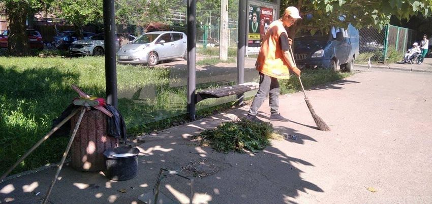 Остановка трамвая в Одессе повторно подверглась атаке вандалов