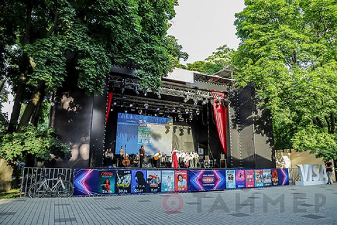 Молдаване из Саратской громады открыли международный фестиваль Odessa-June-Folk-Fest