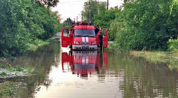 Килия утонула после дождя. Пропал свет и вода в кране (фото)