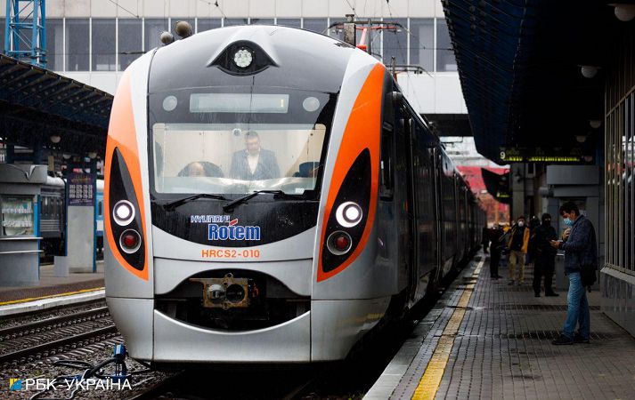 Еще один поезд к морю: УЗ назначает дополнительный «Интерсити» Киев-Одесса