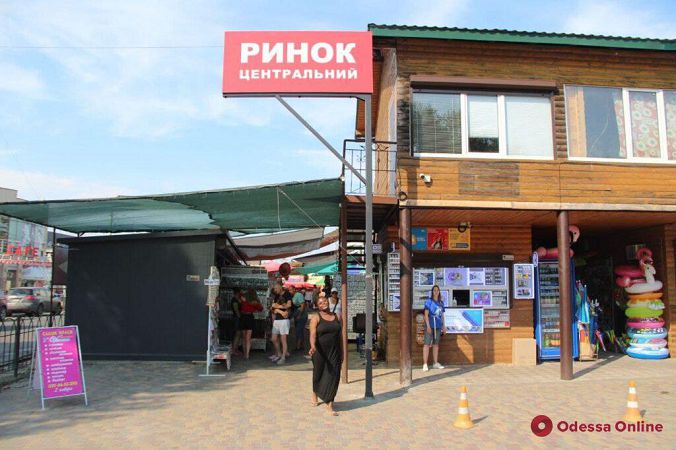 Жаркое лето в Затоке: отдыхающих пока немного (фоторепортаж)