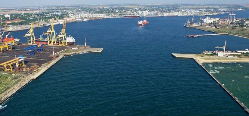 ГПЗКУ намерена дополнительно перевалить в порту Черноморск 1 млн. тонн зерна