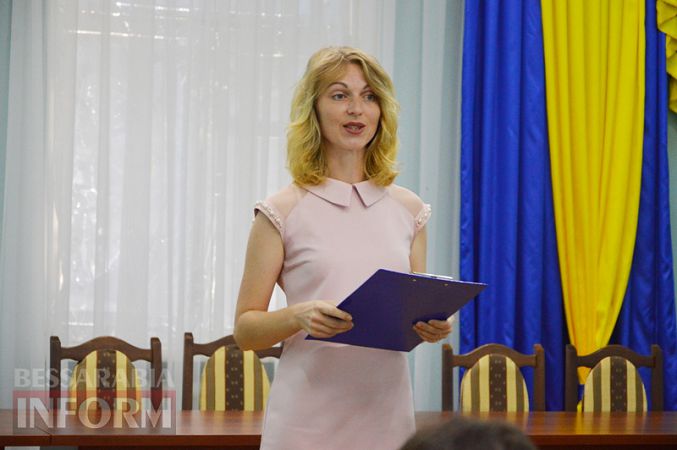 В Килии впервые наградили выпускников-медалистов стипендиями из городского бюджета