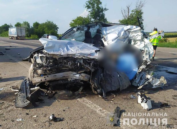 На трассе Киев-Одесса при столкновении с грузовиком погиб водитель   «Toyota Land Cruiser»