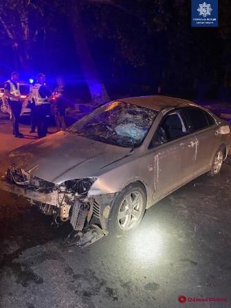 В Одессе перевернулся автомобиль — пострадал водитель