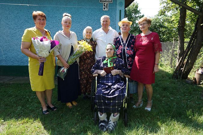 104-річна мешканка Одеської області отримала почесне звання «Мати-героїня»