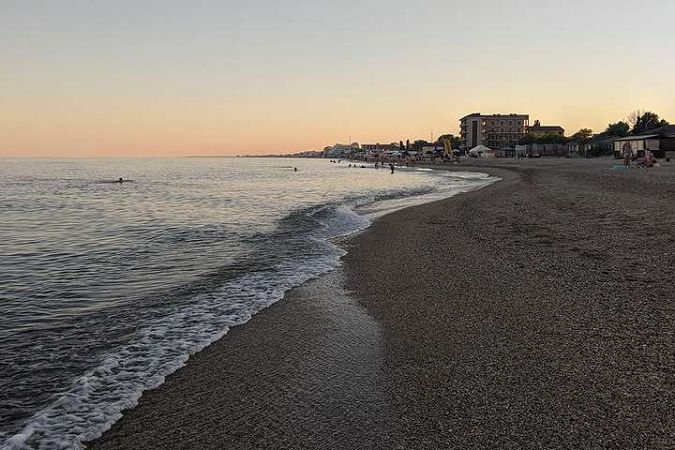 Краще не купатися. Курортна Затока не готова до туристів