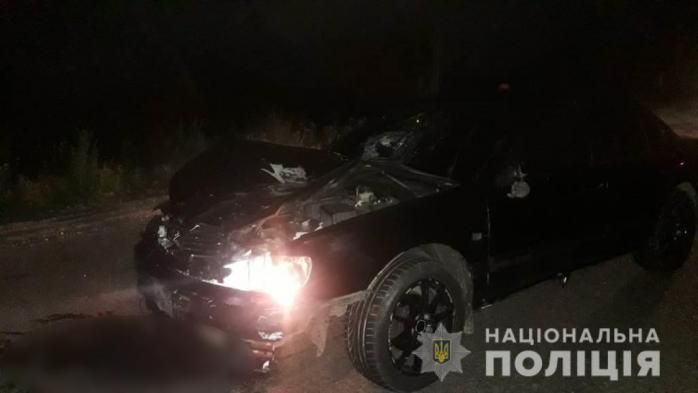 На Одещині авто збило трьох пішоходів: 8-річний хлопчик і його тітка загинули, ще одна жінка у лікарні (відео)