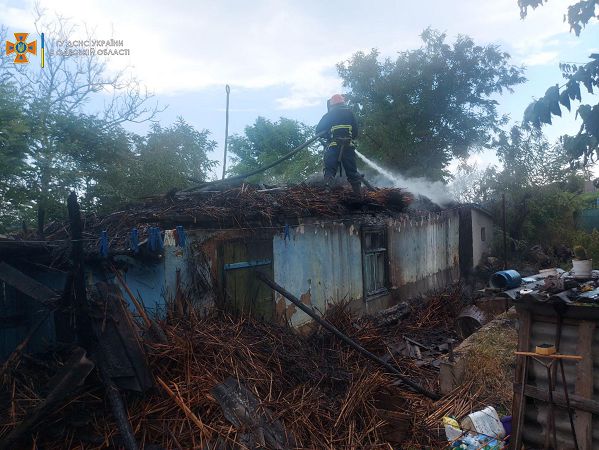 З невідомих причин в Одеській області сталася пожежа