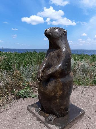 В нацпарке на юге Одесской области установили скульптуру сурка