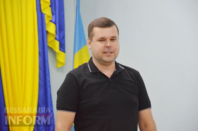 В Килии впервые наградили выпускников-медалистов стипендиями из городского бюджета