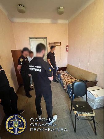 СБУ задержала одесских полицейских, которые незаконно продавали недвижимость