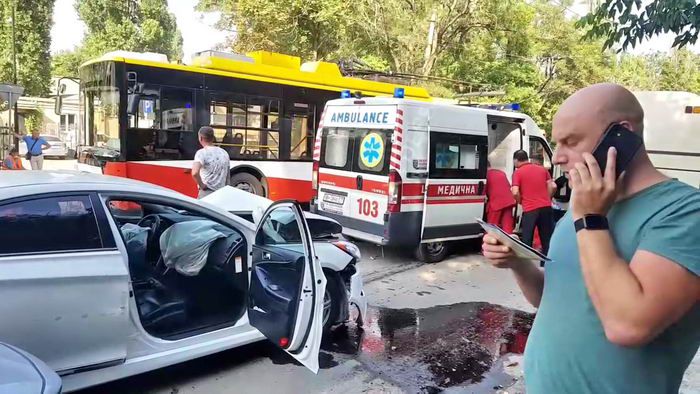 В Одессе водители общественного транспорта теряют сознание от жары: 2 ДТП за сутки