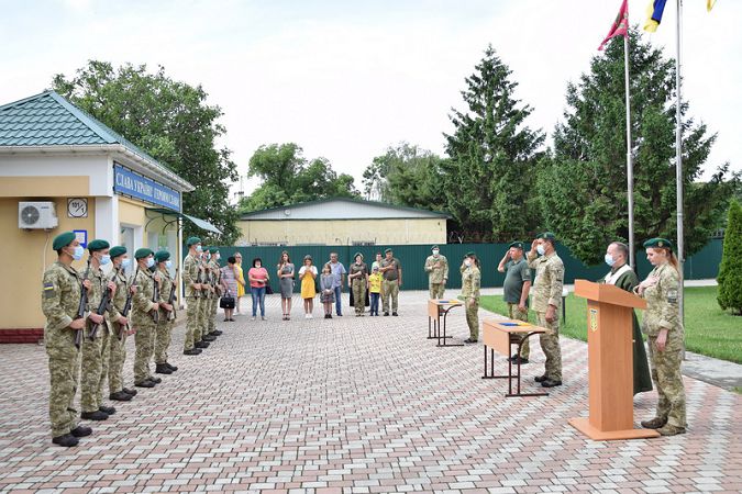 В Измаильском погранотряде привели к присяге группу контрактников (фото)