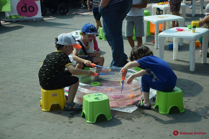 В парке Горького празднуют День Нептуна (фото)