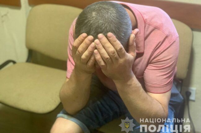 В Одессе мужчину избили и ограбили из-за замечания