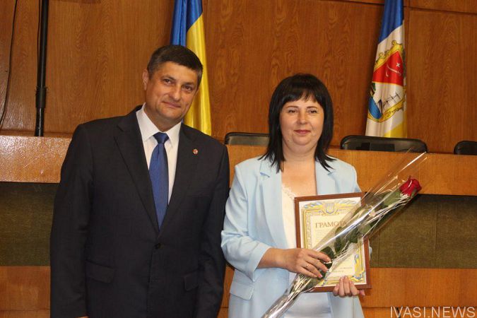 В Одесской области наградили учительницу, которая здала ВНО вместе с учениками