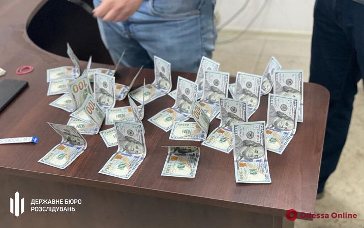В Одесской области председателя суда и адвоката подозревают в мошенничестве