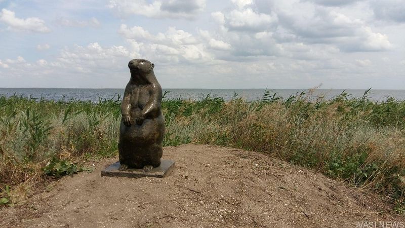 В Одесской области установили памятник сурку