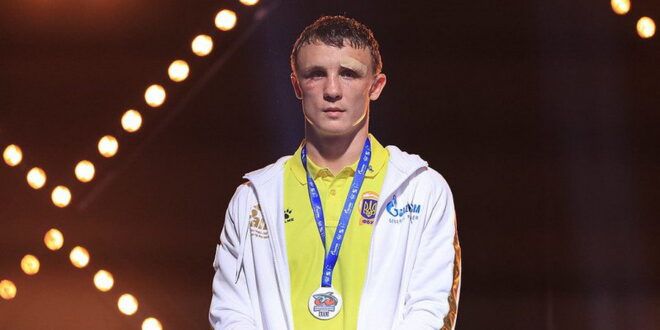 Одесский боксер, завоевавший серебро на чемпионате Европы, получил автомобиль