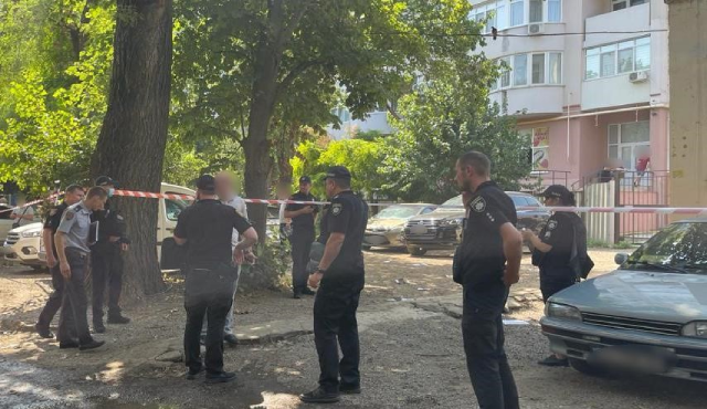 В Одесі посеред дня застрелили чоловіка, введена операція Сирена