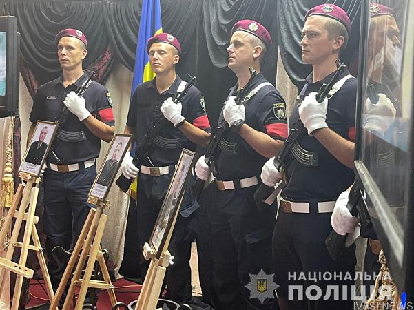 В Одессе прощаются с погибшими в ДТП полицейскими