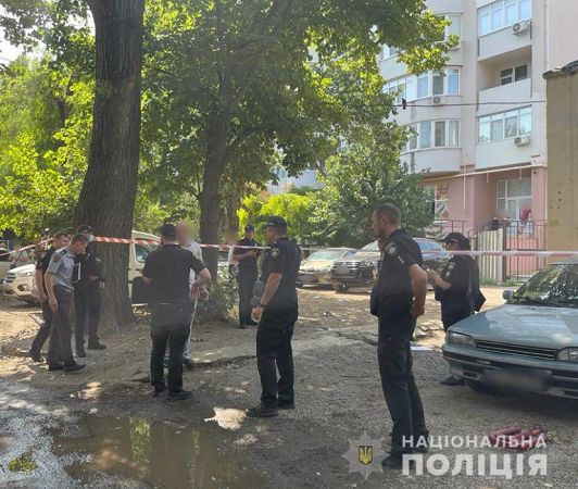 В Одессе средь бела дня расстреляли предпринимателя (видео)