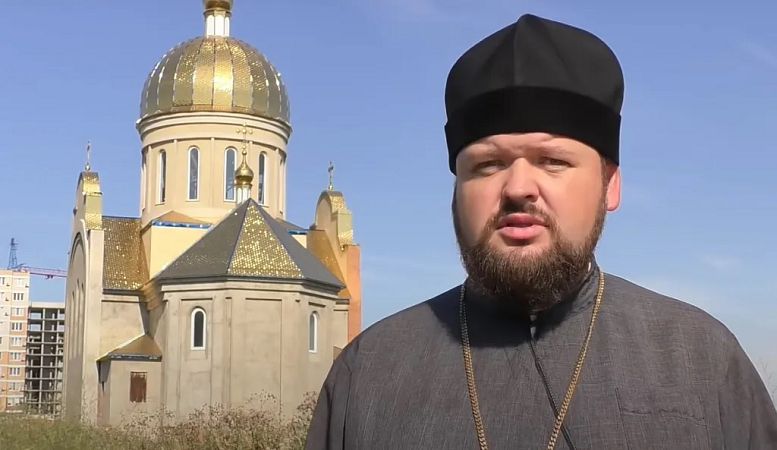 Заправка в Одесской области перекрыла дорогу к единственному в городе храму ПЦУ