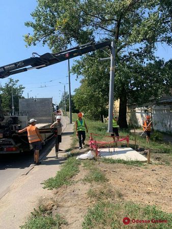 На Ивановском мосту в Одессе установили ограничитель проезда для фур