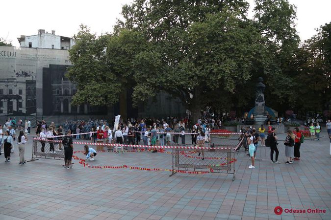 На Думской площади почтили память погибших на Донбассе военных (фото)