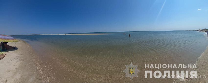 В Одесской области, купаясь с мамой в море, утонул 4-летний малыш